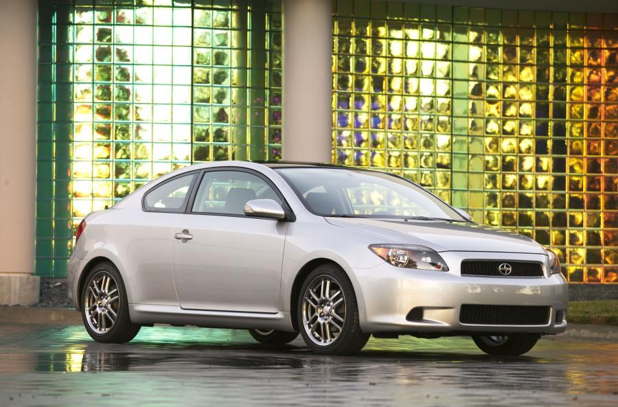 Scion tC 2005 года  (фото 44 из 130)